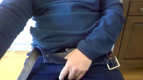 Snapshot of lecurieux75 chatting on March 7, 2025, 6:11 pm lecurieux75 online show from March 7, 2025, 6:11 pm