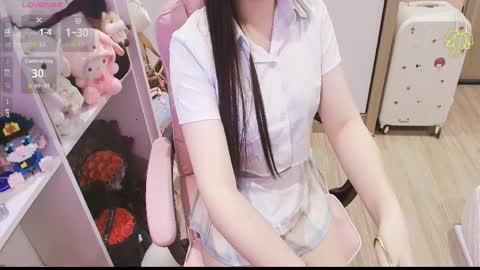 Lee online show from April 8, 2026, 11:21 am