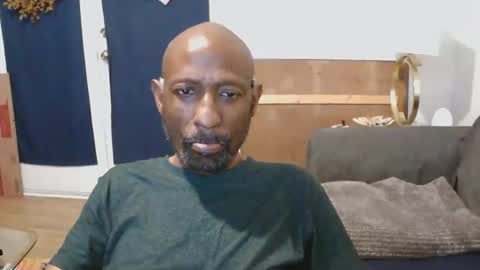 Snapshot of leeguy_hugedick chatting on May 18, 2026, 6:19 am Ebony DeafGuy online show from May 18, 2026, 6:19 am