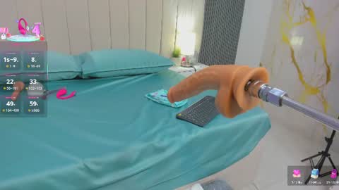Snapshot of leela_ray chatting on June 15, 2026, 3:42 am Leela online show from June 15, 2026, 3:42 am