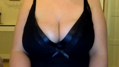 Leela Mae online show from January 21, 2025, 8:43 pm