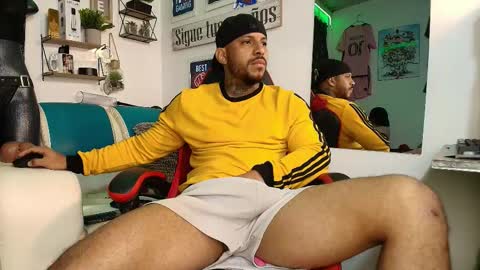 Snapshot of leenar_key chatting on December 17, 2025, 8:53 am leenar_key online show from December 17, 2025, 8:53 am