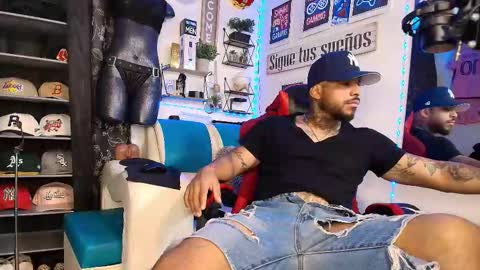 Snapshot of leenar_key chatting on February 12, 2026, 2:45 pm leenar_key online show from February 12, 2026, 2:45 pm