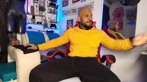 Snapshot of leenar_key chatting on February 22, 2026, 10:03 am leenar_key online show from February 22, 2026, 10:03 am