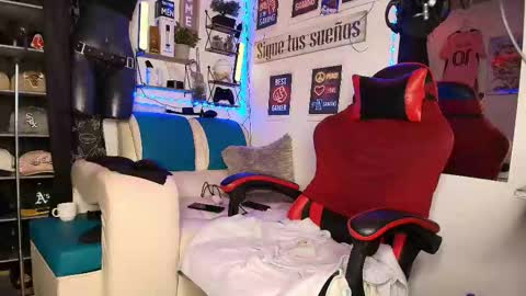 Snapshot of leenar_key chatting on March 5, 2026, 5:42 pm leenar_key online show from March 5, 2026, 5:42 pm