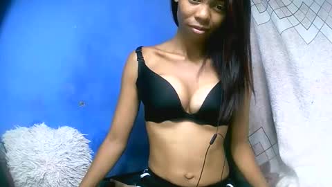 Snapshot of leeromi chatting on April 21, 2026, 2:56 pm leeromi online show from April 21, 2026, 2:56 pm