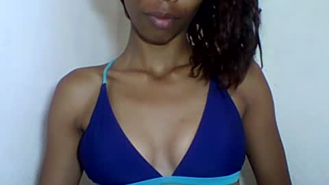 Snapshot of leeromi chatting on June 16, 2026, 7:33 am leeromi online show from June 16, 2026, 7:33 am
