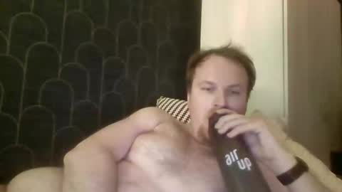 leeuwarder12 online show from December 14, 2025, 3:50 pm