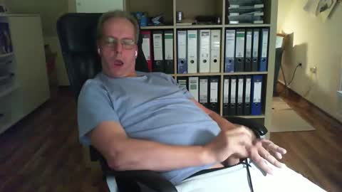 Dave online show from September 28, 2025, 8:47 pm