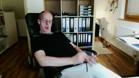 Dave online show from April 14, 2026, 9:43 pm