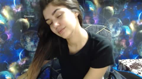 Snapshot of legenda_liya chatting on November 12, 2025, 7:03 pm Liya online show from November 12, 2025, 7:03 pm