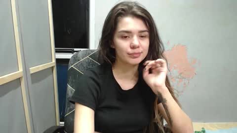 Snapshot of legenda_liya chatting on November 21, 2025, 6:17 pm Liya online show from November 21, 2025, 6:17 pm