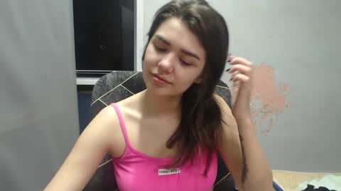 Snapshot of legenda_liya chatting on December 2, 2025, 6:03 pm Liya online show from December 2, 2025, 6:03 pm