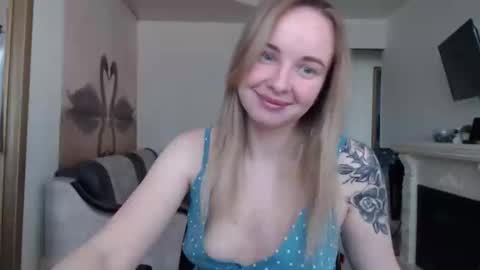leggywily25 online show from May 7, 2026, 6:30 am