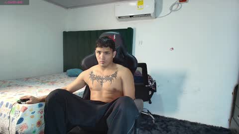 Snapshot of lei_77 chatting on January 29, 2025, 5:51 am Lei online show from January 29, 2025, 5:51 am