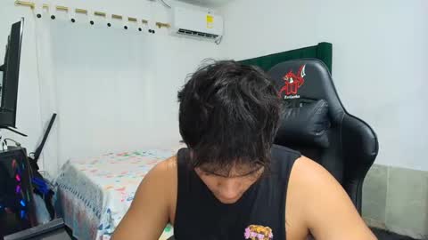 Snapshot of lei_77 chatting on November 18, 2025, 1:11 am Lei online show from November 18, 2025, 1:11 am