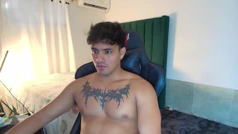 Snapshot of lei_77 chatting on November 24, 2025, 8:30 pm Lei online show from November 24, 2025, 8:30 pm