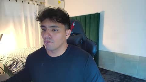 Snapshot of lei_77 chatting on November 29, 2025, 6:44 pm Lei online show from November 29, 2025, 6:44 pm