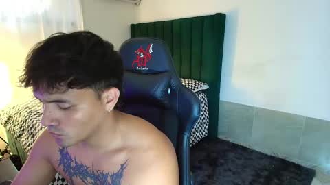 Snapshot of lei_77 chatting on January 7, 2026, 7:27 pm Lei online show from January 7, 2026, 7:27 pm