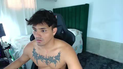 Snapshot of lei_77 chatting on March 26, 2026, 9:42 pm Lei online show from March 26, 2026, 9:42 pm