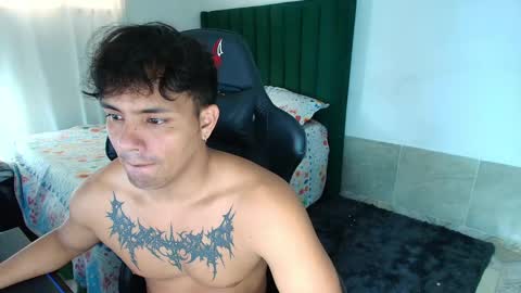 Snapshot of lei_77 chatting on April 15, 2026, 7:54 pm Lei online show from April 15, 2026, 7:54 pm