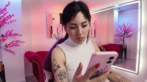 Leia.  online show from September 18, 2025, 11:34 am