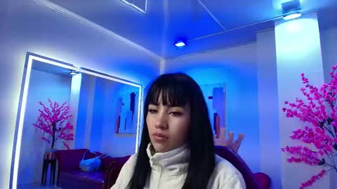 Leia.  online show from October 17, 2025, 11:02 am
