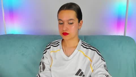 Snapshot of leiawow chatting on June 15, 2026, 9:33 am leiawow online show from June 15, 2026, 9:33 am