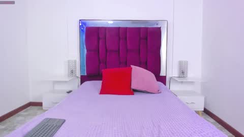 LEIGH ANGELS online show from January 7, 2025, 9:25 pm