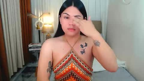 Snapshot of leighcortesi chatting on February 19, 2026, 2:51 am Cailey online show from February 19, 2026, 2:51 am