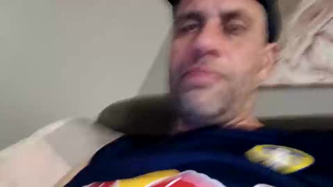 leightimmins001 online show from May 7, 2026, 10:37 pm