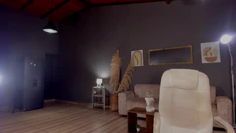 Leila     online show from October 29, 2025, 12:24 am