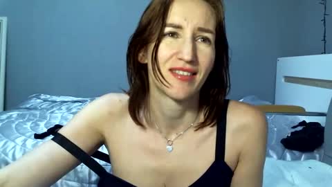 Snapshot of leila_cam18 chatting on January 27, 2025, 8:07 pm Leila online show from January 27, 2025, 8:07 pm