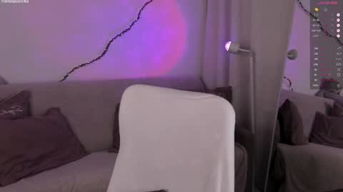 leilalafleur_ online show from March 19, 2026, 4:27 am