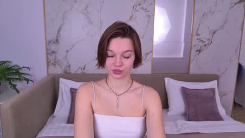 Snapshot of leilalawson chatting on January 11, 2025, 8:00 am LeilaLawson online show from January 11, 2025, 8:00 am