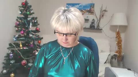 Leila Kinky online show from January 10, 2025, 5:37 am