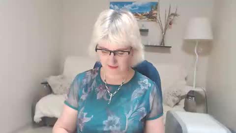 Leila Kinky online show from February 7, 2025, 1:11 pm