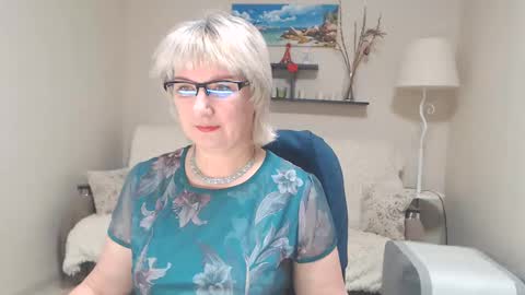 Leila Kinky online show from February 9, 2025, 6:11 am
