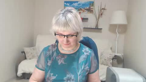 Leila Kinky online show from February 9, 2025, 9:16 am
