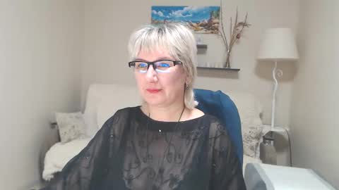 Leila Kinky online show from February 10, 2025, 11:15 am