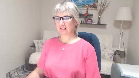 Snapshot of leilamays chatting on October 31, 2025, 12:06 pm Leila Kinky online show from October 31, 2025, 12:06 pm