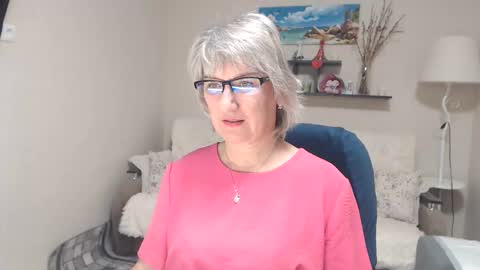 Snapshot of leilamays chatting on November 11, 2025, 9:42 am Leila Kinky online show from November 11, 2025, 9:42 am