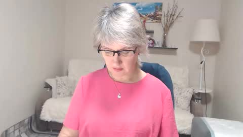 Snapshot of leilamays chatting on November 12, 2025, 4:13 am Leila Kinky online show from November 12, 2025, 4:13 am