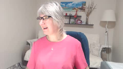 Snapshot of leilamays chatting on November 20, 2025, 4:01 am Leila Kinky online show from November 20, 2025, 4:01 am