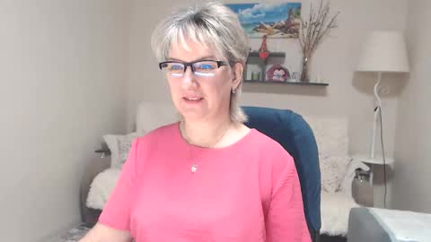 Snapshot of leilamays chatting on November 28, 2025, 5:21 am Leila Kinky online show from November 28, 2025, 5:21 am