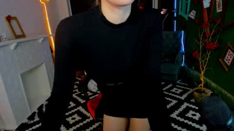 Leila Rai online show from March 4, 2025, 4:30 pm