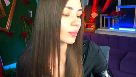 Snapshot of leilarai chatting on November 27, 2025, 1:57 pm Leila Rai online show from November 27, 2025, 1:57 pm