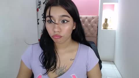Snapshot of leilasweetxx chatting on January 14, 2025, 10:38 am Mar online show from January 14, 2025, 10:38 am