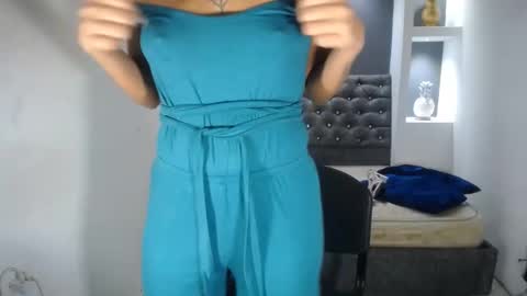 Snapshot of leilasweetxx chatting on February 1, 2025, 4:11 pm Mar online show from February 1, 2025, 4:11 pm