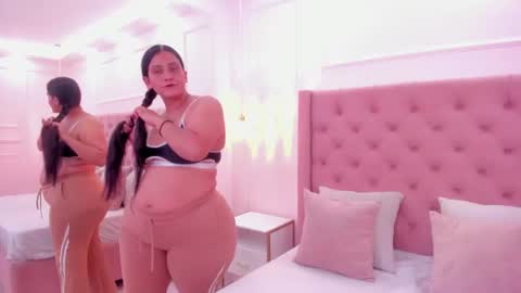 Snapshot of leily_asss chatting on July 14, 2026, 10:15 pm leily_asss online show from July 14, 2026, 10:15 pm